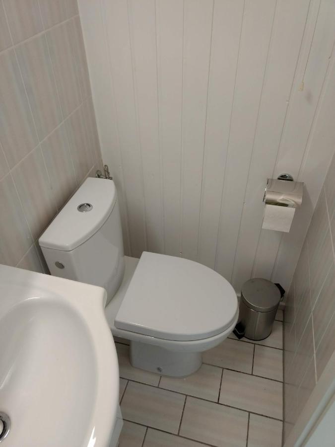 Ruhige, Gemuetliche 1-Zimmer Gartenwohnung Fuer 2 Erwachsene Любек Екстер'єр фото